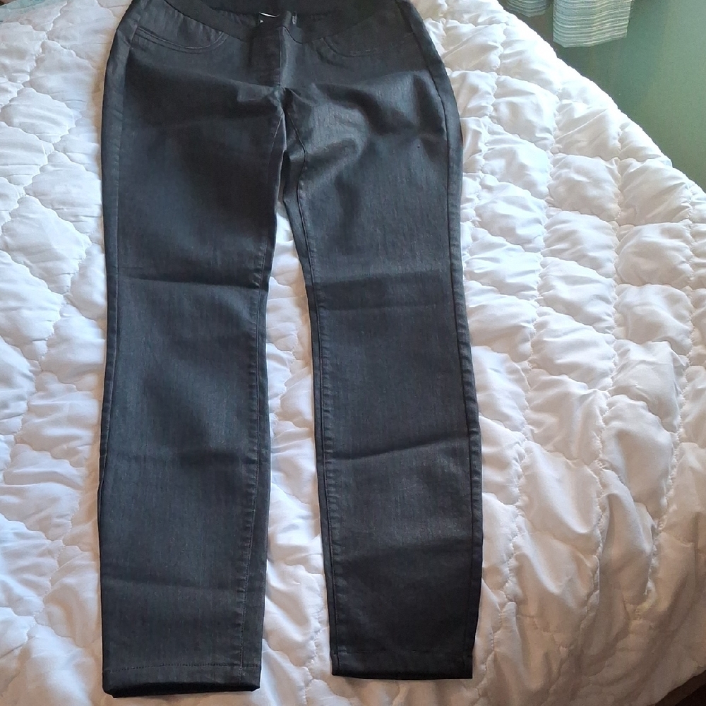 Elegant Charcoal Skinny Pants.never Worn 65% Organic Cotton. 29 %Poly  6% Lycra